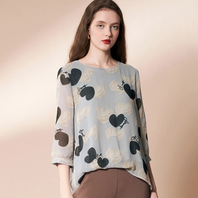 甜美風滿版愛心手寫英字印花破洞設計短袖圓領T恤(白L-3L)-T399熊衣褲語 歷史價格詳細信息