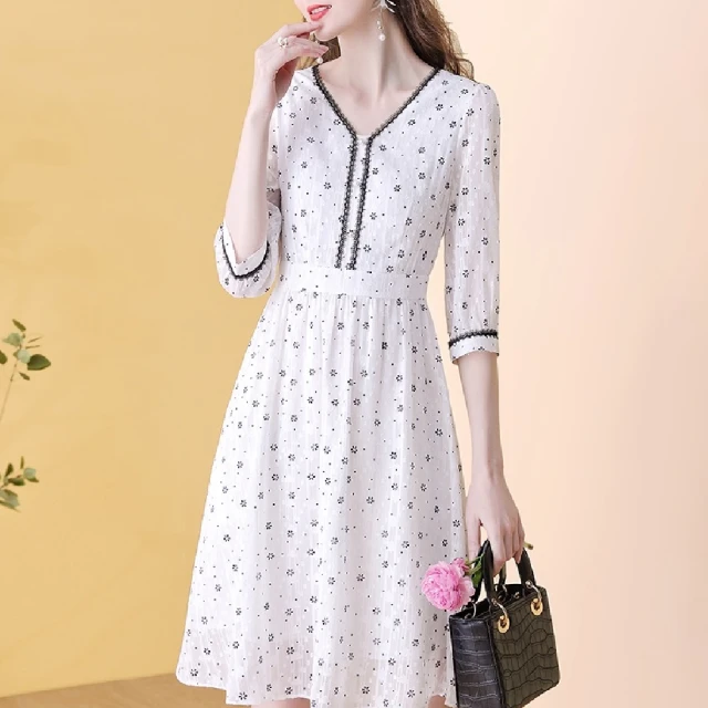 【FQ 時尚天后】黑翻領銀珠蕾絲邊雪紡洋裝(中大尺碼/S-3XL) 歷史價格詳細信息