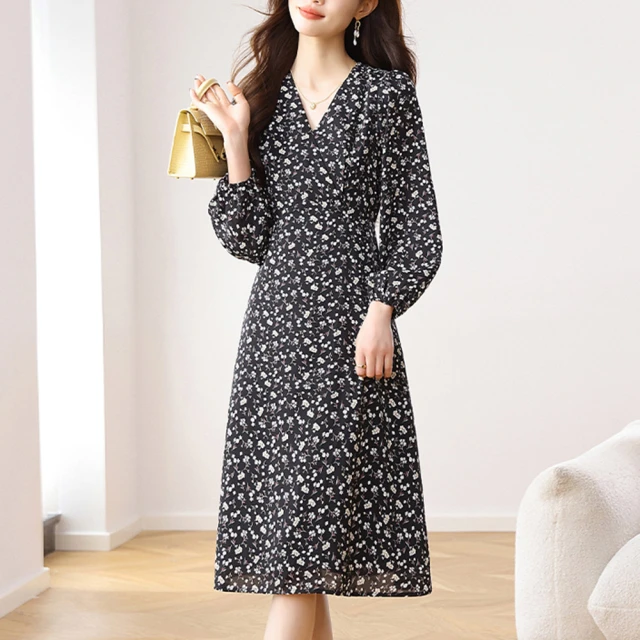 【MsMore】V領毛衣收腰顯瘦A字長款長袖過膝針織連身裙#123389(米白/黑/深灰/紅/駝) 歷史價格詳細信息