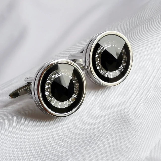 【vivi領帶家族 】~ 附原廠包裝盒 ！(編號 L57)-窄版領帶用、二支免運 歷史價格詳細信息