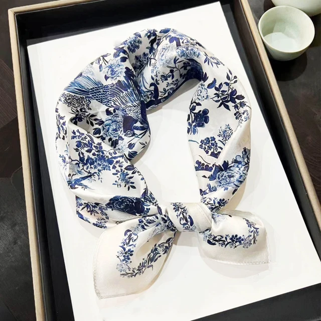 【I.Dear】100%蠶絲歐美圖騰頂級印花真絲領巾小方巾(動物園-米綠) 歷史價格詳細信息