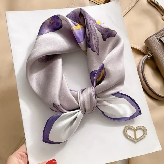 【I.Dear】100%蠶絲歐美圖騰頂級印花真絲領巾小方巾(動物園-米綠) 歷史價格詳細信息