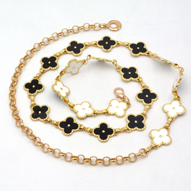 四葉草雙面旋轉戒指 歷史價格詳細信息