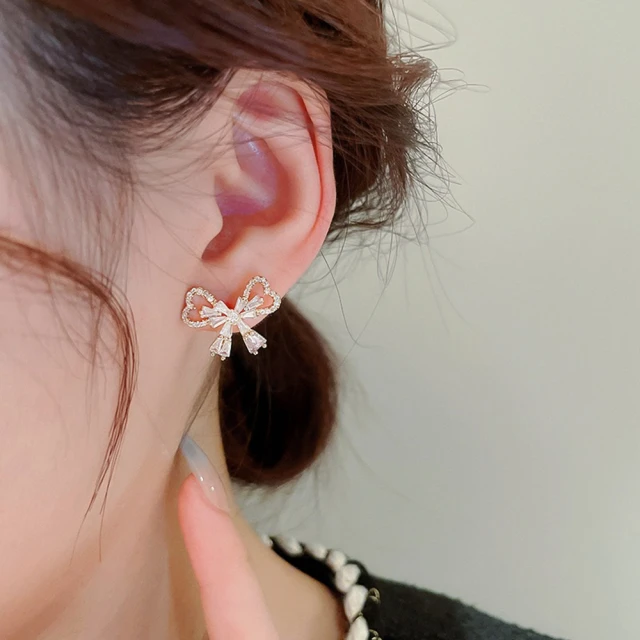 【Golicc】耳環 蝴蝶結 長款 流蘇(聖誕節 飾品 耳釘 耳飾 耳墜 禮物 滿額贈) 歷史價格詳細信息