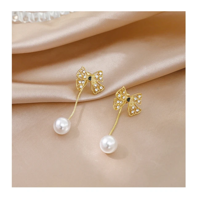 【HERA 赫拉】夢幻精靈系四夜草鑲鑽耳環 H112040501(耳釘 AEN4) 歷史價格詳細信息