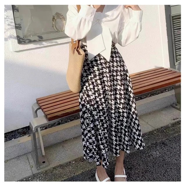 【BBHONEY】韓風厚磅愛心針織縮腰外套(秋冬新款) 歷史價格詳細信息