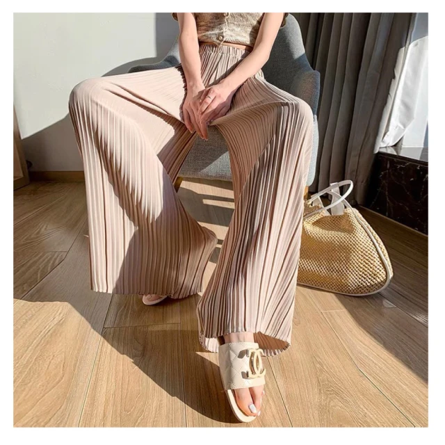 【illi】現貨 交叉美背造型細肩帶背心 無袖有胸墊背心上衣 歷史價格詳細信息