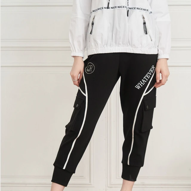 【Qiruo 奇若名品】秋冬專櫃黑色連帽上衣6007A黃彩繪設計(M-2XL) 歷史價格詳細信息