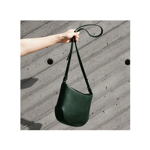 【Darker Than Black】Valley Hobo Bag 軟包/波賽頓藍(側背包/單肩包/真皮包) 歷史價格詳細信息