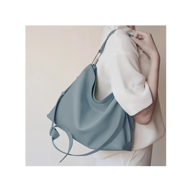 【Darker Than Black】Valley Hobo Bag 軟包/波賽頓藍(側背包/單肩包/真皮包) 歷史價格詳細信息