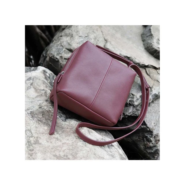 【Darker Than Black】Valley Hobo Bag 軟包/波賽頓藍(側背包/單肩包/真皮包) 歷史價格詳細信息