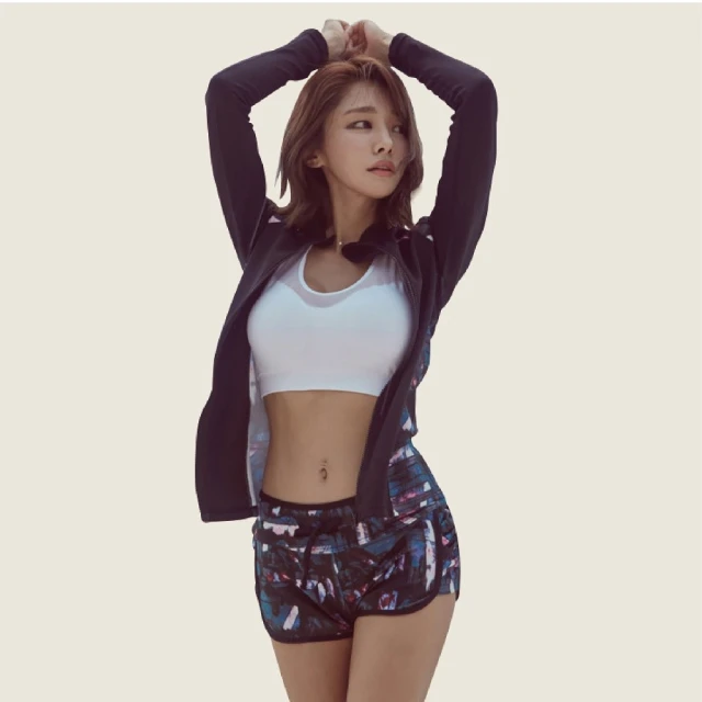 【AS 梨卡】罩衫 外衣 外搭 薄外套 長袖 蕾絲 純色 雪紡 中長版 寬鬆 顯瘦C6456 歷史價格詳細信息