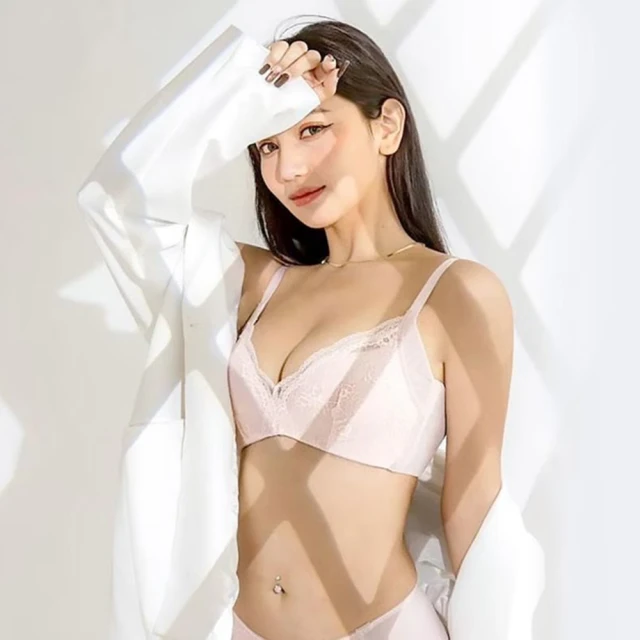 【Lofan 露蒂芬】Bralette 法式蕾絲柔滑三角內褲 抗菌無痕內褲-性感黑(CS1833-BLK) 歷史價格詳細信息