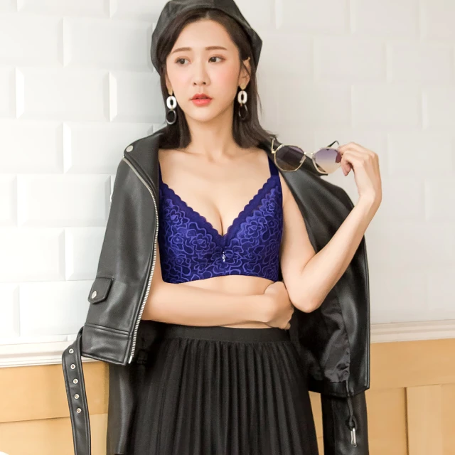 百花齊放：33 位最具影響力的現代藝術家及其作品  ISBN：9789866620560  [書況說明] 無畫線 無註記 歷史價格詳細信息