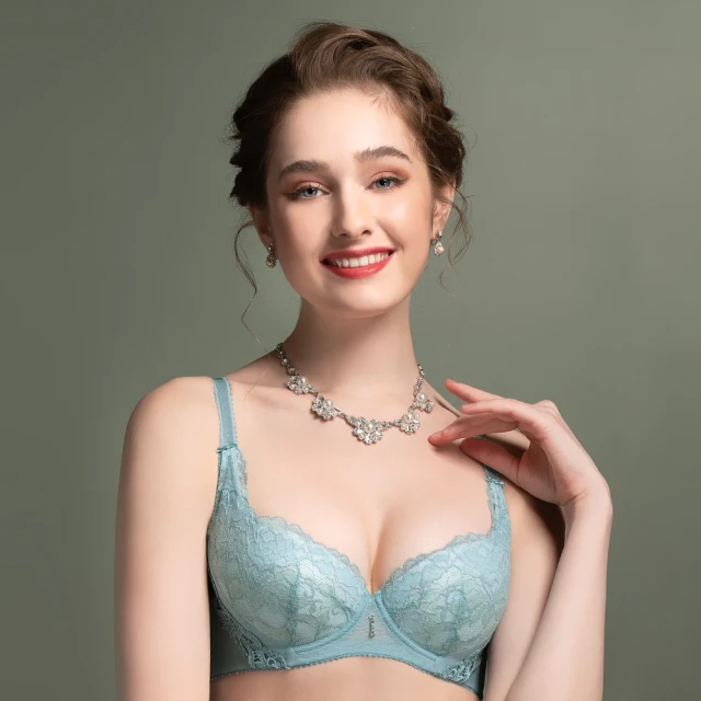 SWEAR 思薇爾 珍珠花頌 系列 M-XXL 蕾絲 中腰 三角 女內褲 (杏駝粉) 歷史價格詳細信息