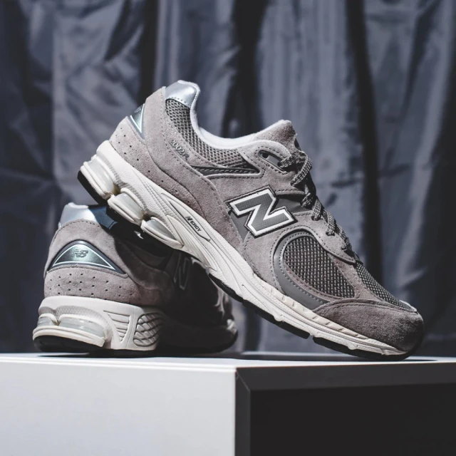 NEW BALANCE NB 2002R calm taupe 復古 奶油白 運動 休閒鞋 M2002RCC 歷史價格詳細信息