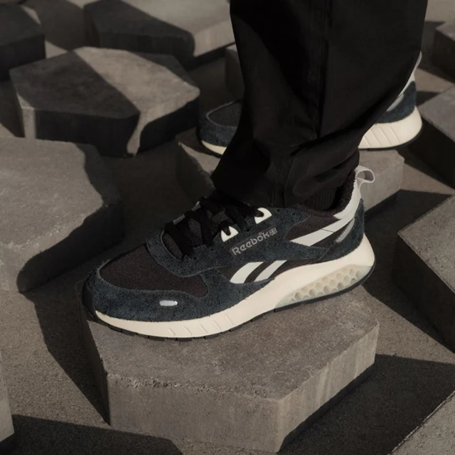 Reebok Hexalite Legacy 1.5 [100034209] 男 慢跑鞋 運動 路跑 蜂巢 緩震 黑灰 歷史價格詳細信息