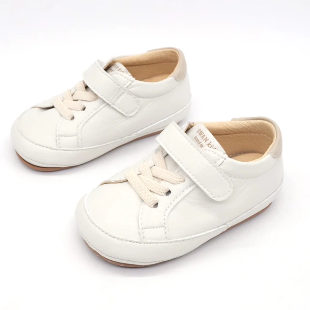 Swan ─ The Life and Dance of Anna Pavlova(精裝)/Laurel Snyder【禮筑外文書店】[9折] 歷史價格詳細信息