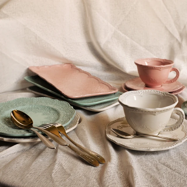 Ceramica Excelsis Baby Jesus, Mary, Joseph Ceramic Donkey Christmas Vintage 1977 歷史價格詳細信息