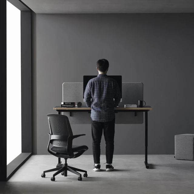 【DESKER】COMPUTER DESK 韓國設計監製 1400型 多用途電腦桌 140*70cm 附集線槽(書桌/辦公桌/專人組裝) 歷史價格詳細信息