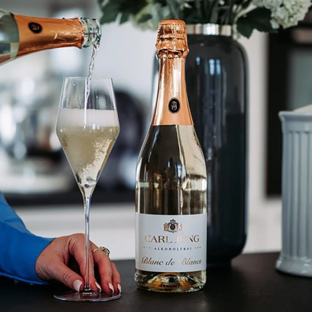 【CARL JUNG卡爾榮格】無酒精葡萄氣泡飲750mlx1入(穆瑟粉紅Mousseux Rose/德國原裝) 歷史價格詳細信息