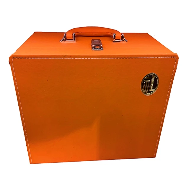 小禮堂 寶可夢 皮卡丘 半圓皮質化妝包 貝殼化妝包 皮質收納包 小物包 (白棕 鬆餅) 歷史價格詳細信息