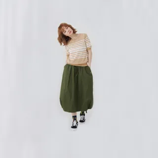 【betty’s 貝蒂思】下擺鬆緊抽皺格紋落肩圓領襯衫(共二色) 歷史價格詳細信息