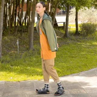 【betty’s 貝蒂思】側邊條紋拚接裝飾釦連帽T-shirt(黑色) 歷史價格詳細信息