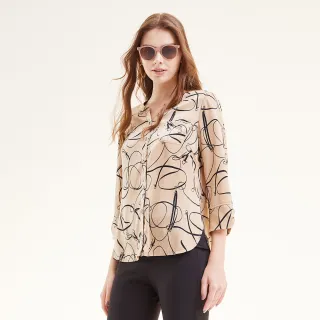 【MYVEGA 麥雪爾】扭轉領口花卉印花上衣-黑 歷史價格詳細信息