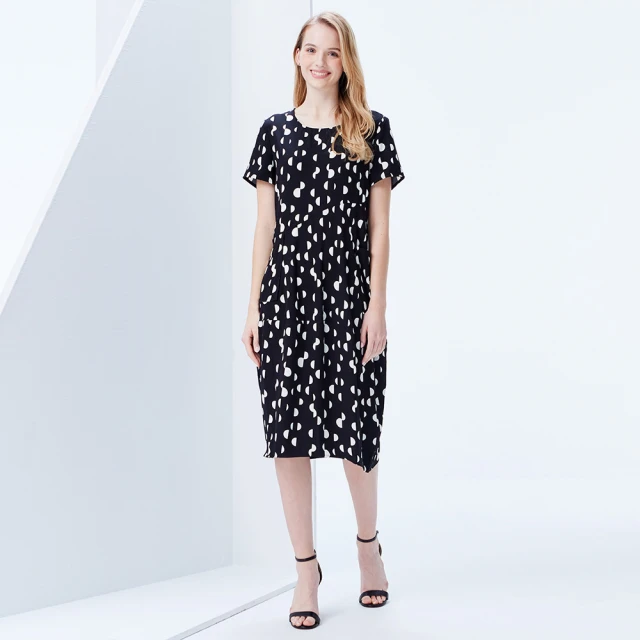 【YIDIE 衣蝶】幾何圖領巾造型雪紡上衣-深藍 歷史價格詳細信息