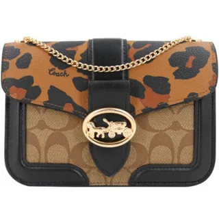 【COACH】COACH 橢圓立體金屬馬車LOGO雙拼皮革釦式三折中夾 黑拼深卡其 歷史價格詳細信息