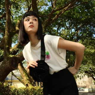 【JEEP】女裝 炫彩LOGO圖騰短袖T恤(黑色) 歷史價格詳細信息