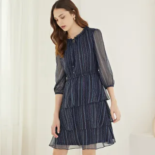 【ILEY 伊蕾】氣質釘珠香水印花拼接蕾絲袖針織上衣(灰色；M-XL；1224075050) 歷史價格詳細信息