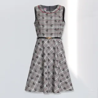 【ILEY 伊蕾】淑女圖樣刺繡撞色滾邊縲縈針織上衣(淺藍色；M-XL；1231455009) 歷史價格詳細信息