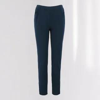 【ILEY 伊蕾】彈性愛心貼布繡字母標語羅馬布上衣1214161202(黑) 歷史價格詳細信息