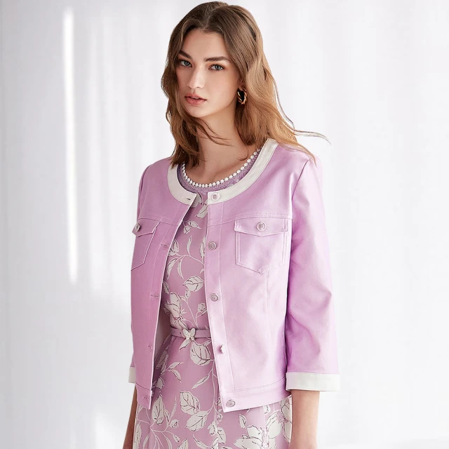 【ILEY 伊蕾】淑女圖樣刺繡撞色滾邊縲縈針織上衣(淺藍色；M-XL；1231455009) 歷史價格詳細信息