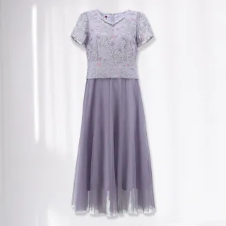 【ILEY 伊蕾】奢華感縫鑽裝飾造型領片(黑/白) 歷史價格詳細信息