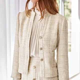 【ILEY 伊蕾】宮廷感重工蕾絲上衣(白色；M-XL；1233021852) 歷史價格詳細信息