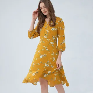 【ILEY 伊蕾】韓國當紅小熊圖案印花荷葉領片造型上衣1213071468(杏) 歷史價格詳細信息