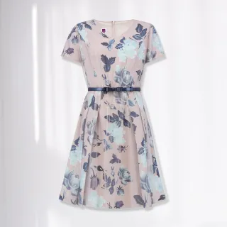 【ILEY 伊蕾】花卉星點抽鬚八分牛仔小直筒褲(白色；M-XL；1233338615) 歷史價格詳細信息