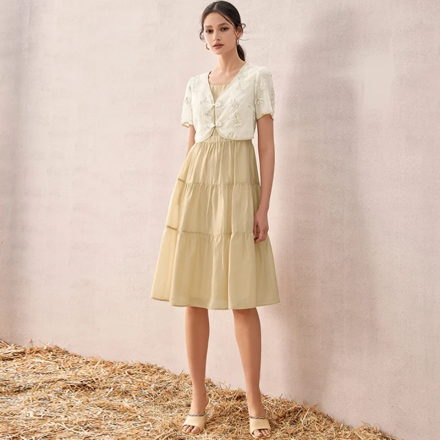 【ILEY 伊蕾】輕薄荷葉領造型大口袋抽繩長版拉鍊外套(藍色；M-XL；1231014015) 歷史價格詳細信息