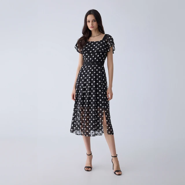 【ILEY 伊蕾】波浪領縲縈針織上衣(黑色；M-2L；1241455002) 歷史價格詳細信息