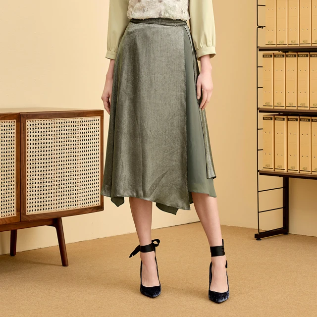 【ILEY 伊蕾】不規則荷葉活片剪裁斜紋A字短褲裙(深藍色；M-XL；1223022414) 歷史價格詳細信息