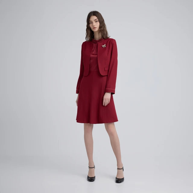 【ILEY 伊蕾】溫柔花卉飄逸雪紡洋裝(白色；M-XL；1222017497) 歷史價格詳細信息