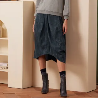 【ILEY 伊蕾】線條感撞色針織上衣(深藍色；M-2L；1234241602) 歷史價格詳細信息