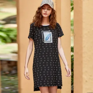 【ILEY 伊蕾】俏麗星星縫珠造型縲縈針織上衣(綠色；M-XL；1231455006) 歷史價格詳細信息