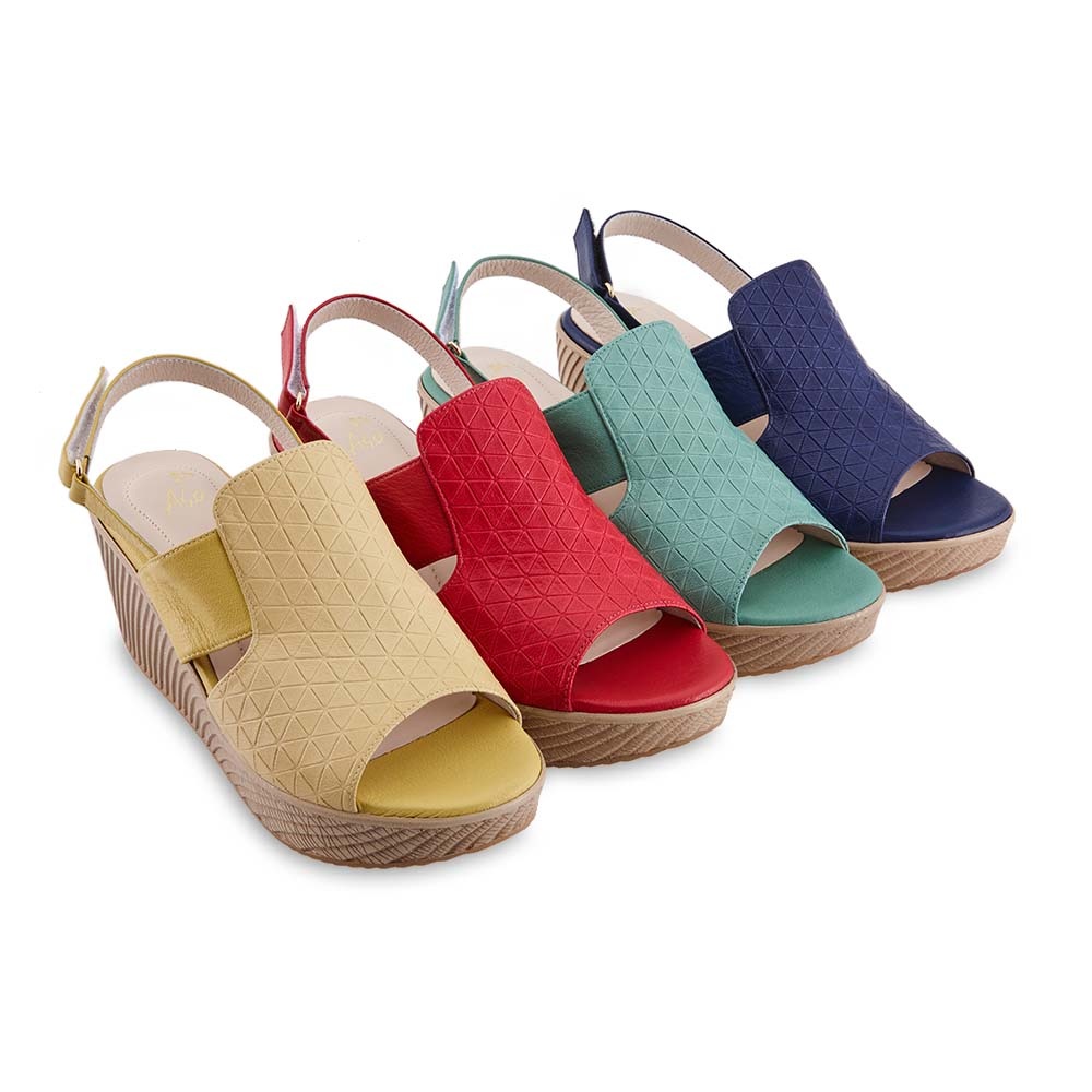 魅惑紅底鞋DVD，Louboutin，從皇室成員到好萊塢女星，人人都臣服於Christian Louboutin正版全新 歷史價格詳細信息