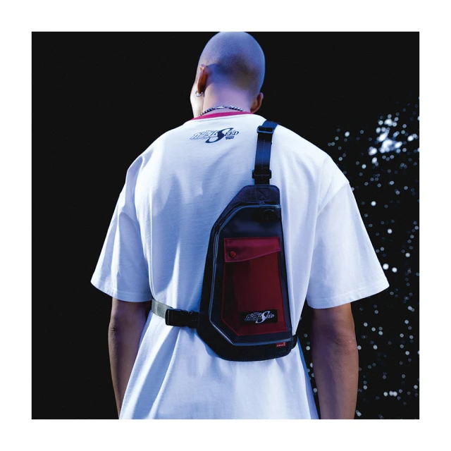 【LEVIS】男女同款機能系半開襟大學T/大口袋收納/精工Logo刺繡/下擺抽繩/森林綠 熱賣單品 A0751-0001 歷史價格詳細信息