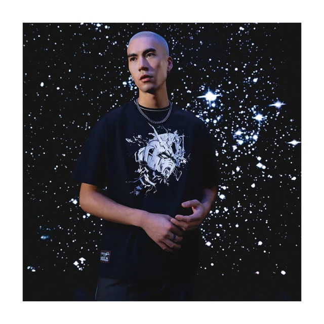 【LEVIS】男女同款機能系半開襟大學T/大口袋收納/精工Logo刺繡/下擺抽繩/森林綠 熱賣單品 A0751-0001 歷史價格詳細信息