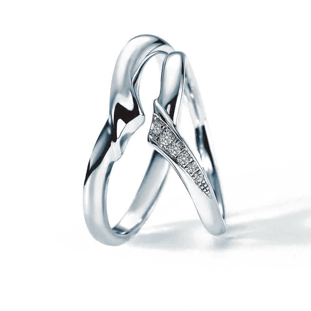 A-LUXE 亞立詩 18K金 V型時尚流線美鑽線戒 歷史價格詳細信息